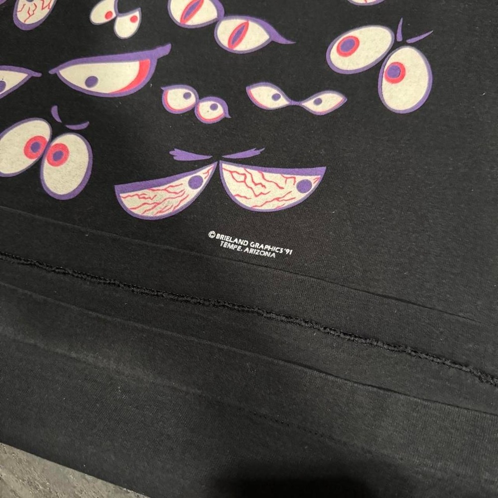 VINTAGE 91' AOP GLOW IN DARK Brieland Graphics Spooky Eyes Long Sleeve - Large - Picture 4 of 8